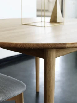 800 Dining Table