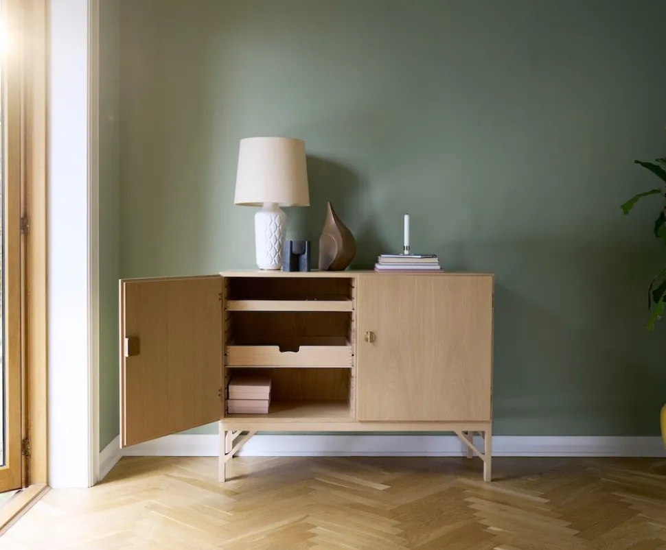 A232 Sideboard