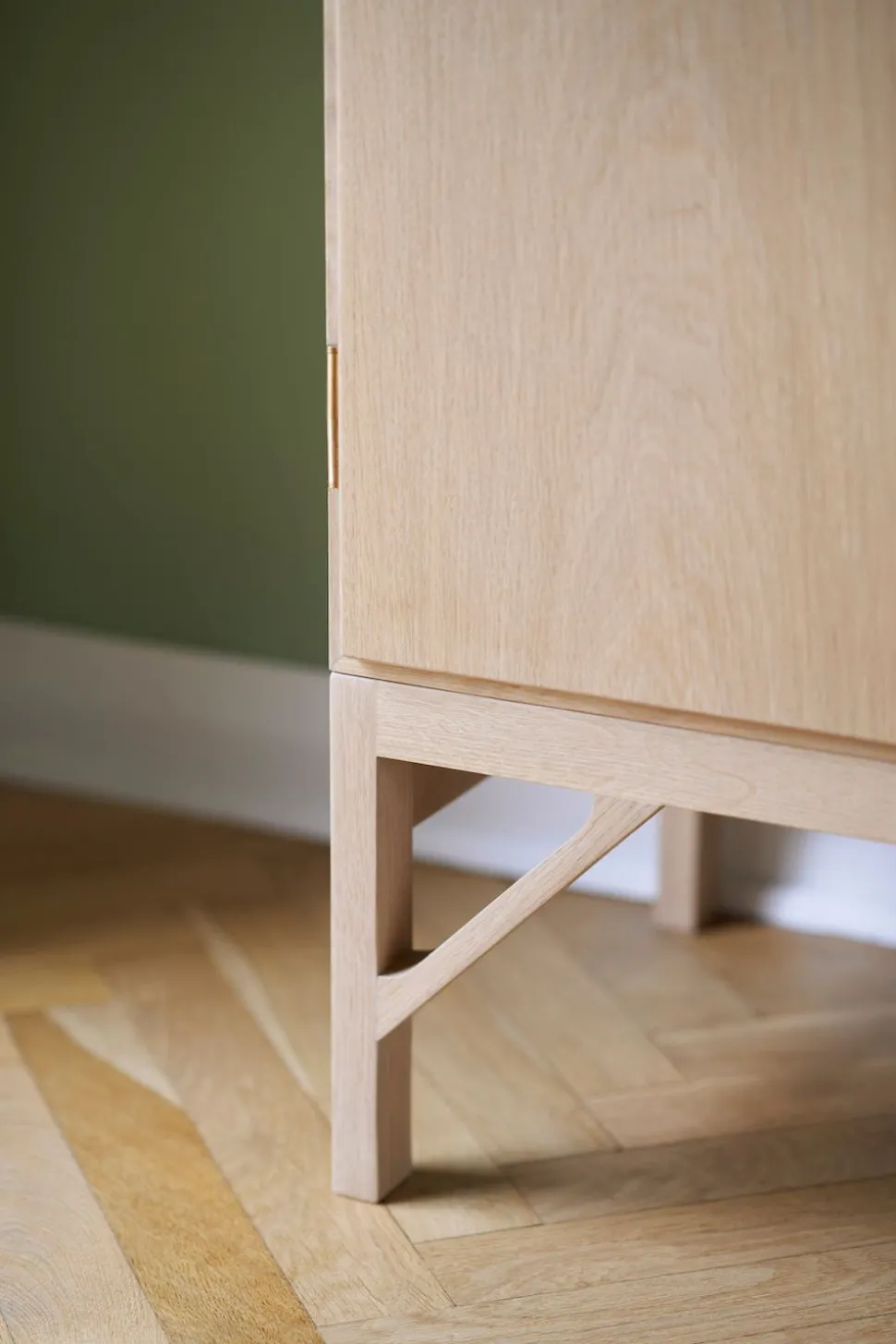 A232 Sideboard