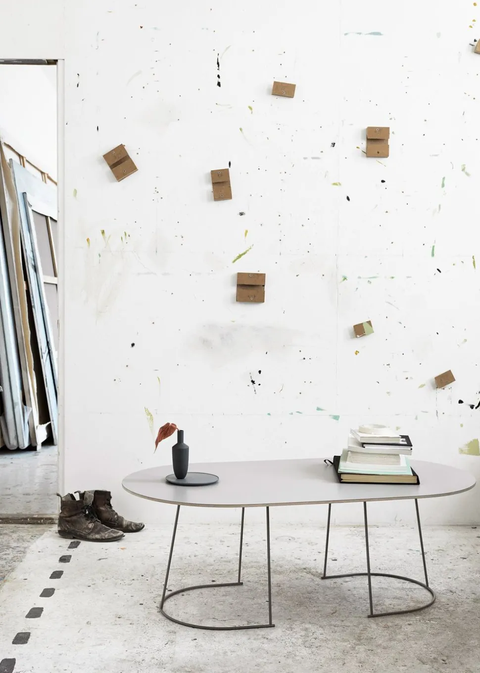 Airy Coffee Table Medium