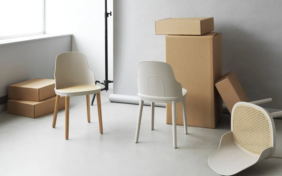 Allez chair in oak - molded wicker