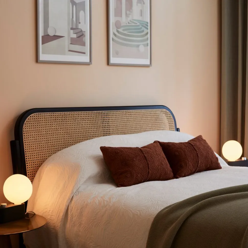 Alumina Table Lamp