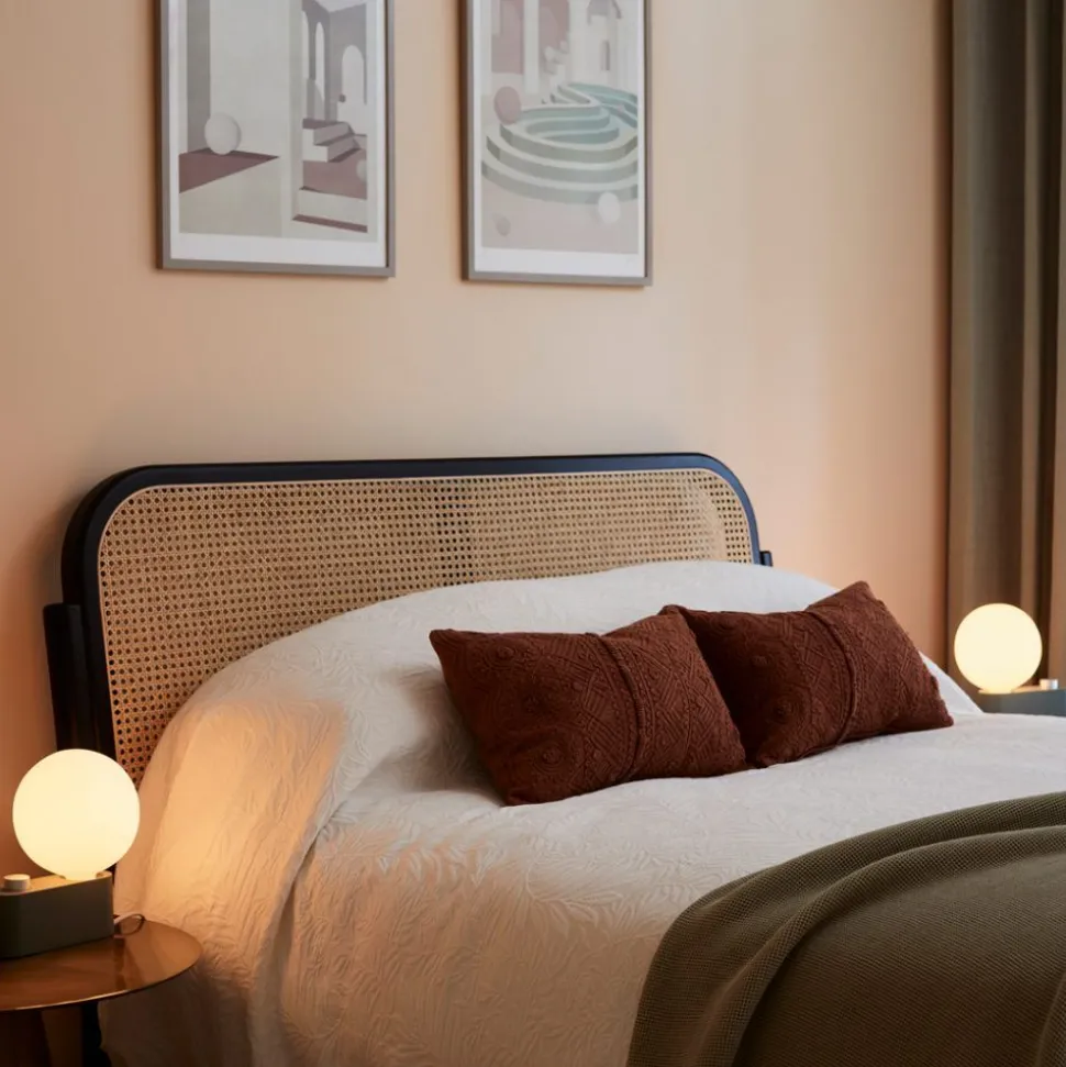 Alumina Table Lamp