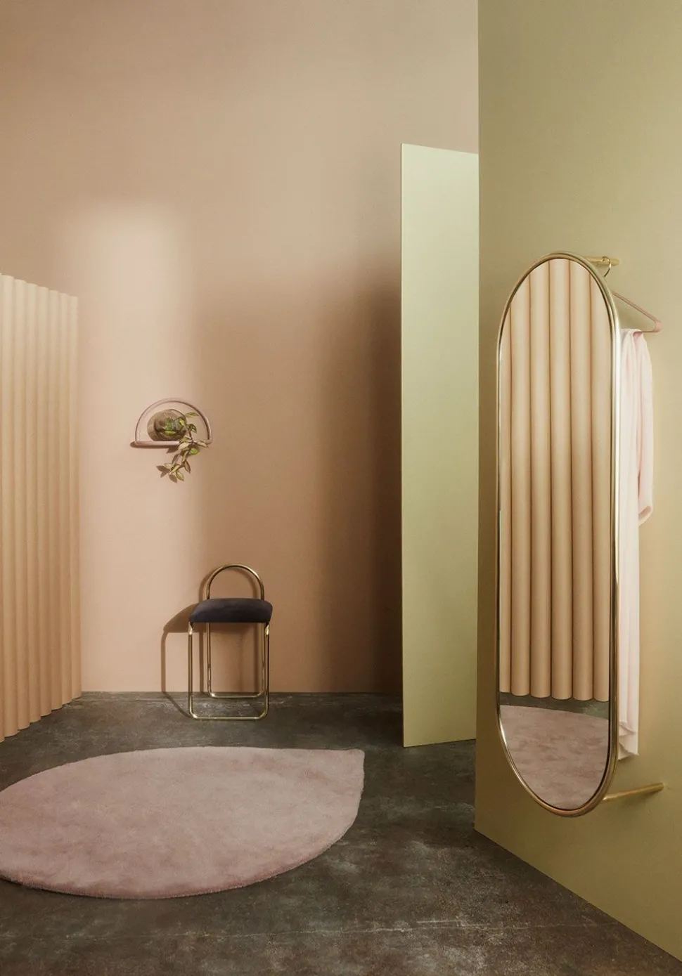 ANGUI Chair