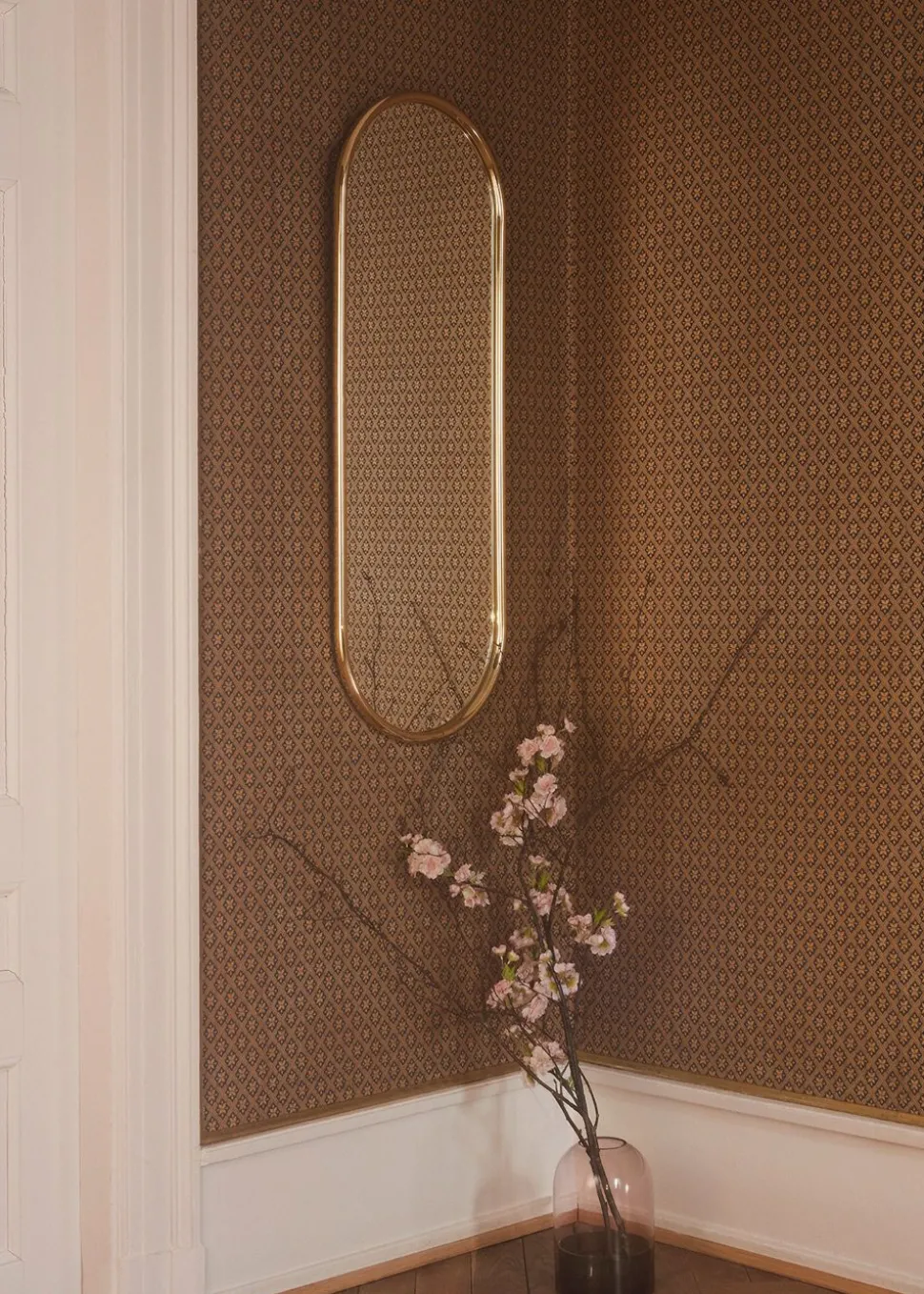 ANGUI oval mirror