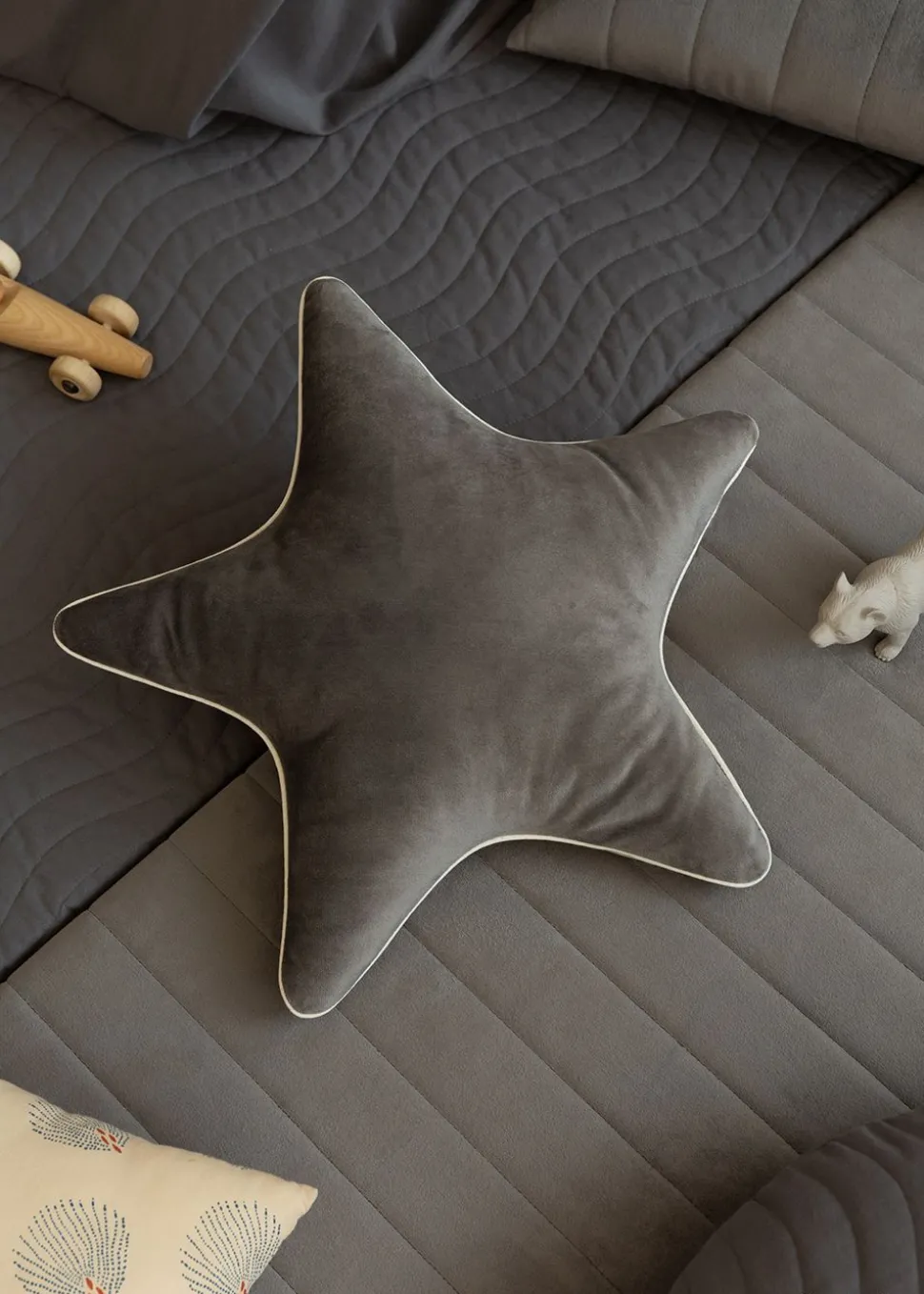 Aristote Velvet Cushion