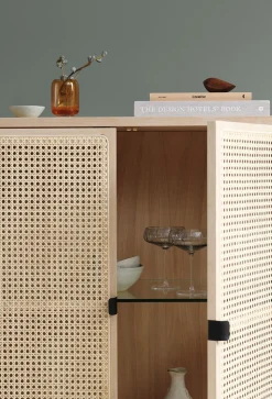 Be My Guest / Sideboard