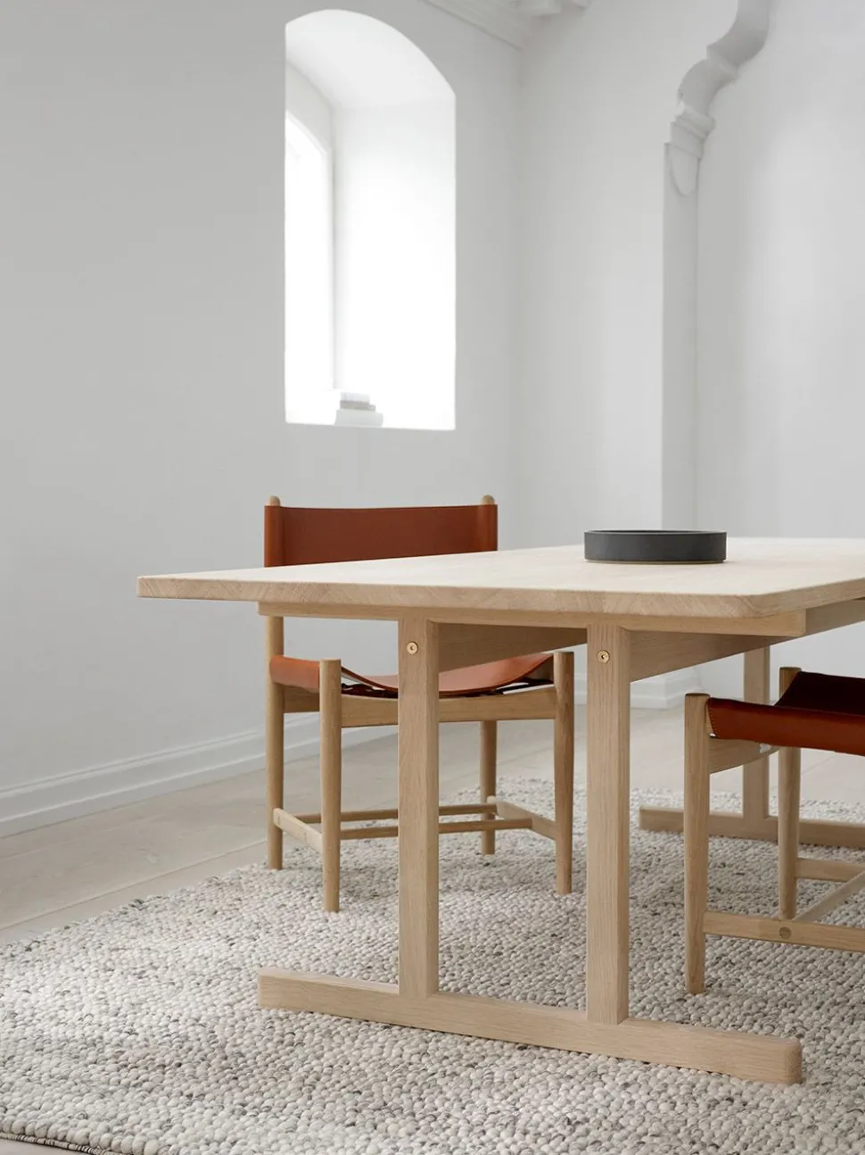 BM86 Mogensen Table 6286 by Børge MogensenBM86 Mogensen Table 6386 by Børge Mogensen
