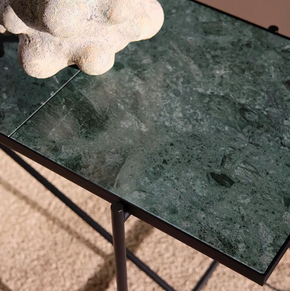 Console by Emil Thorup