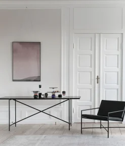 Console by Emil Thorup