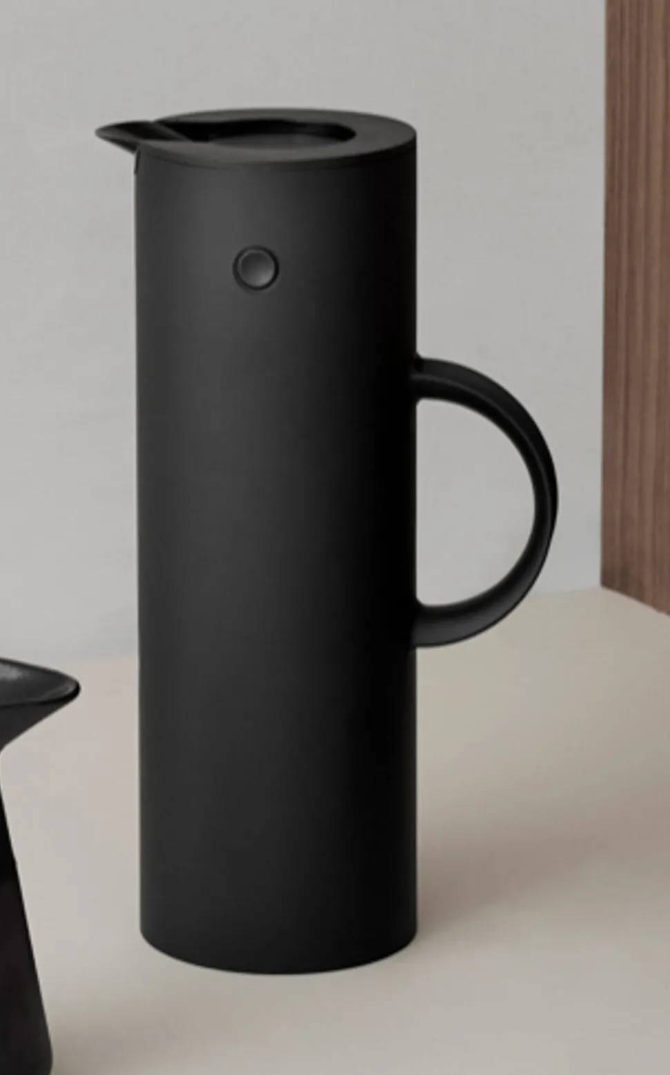 EM77 Vacuum Jug 1 L