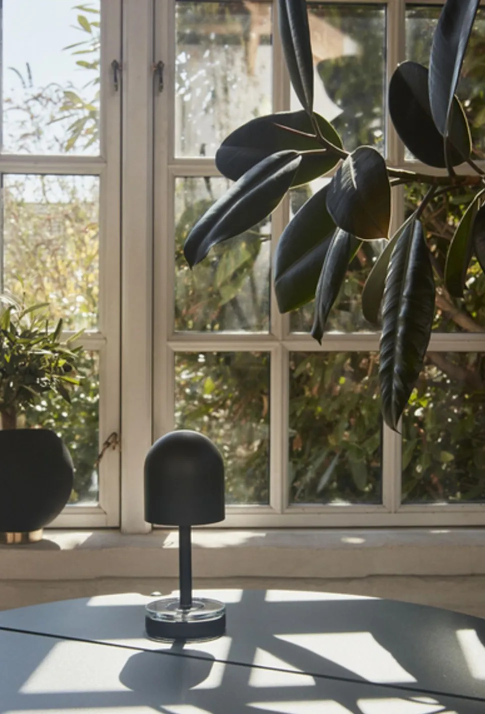 Globe Flowerpot