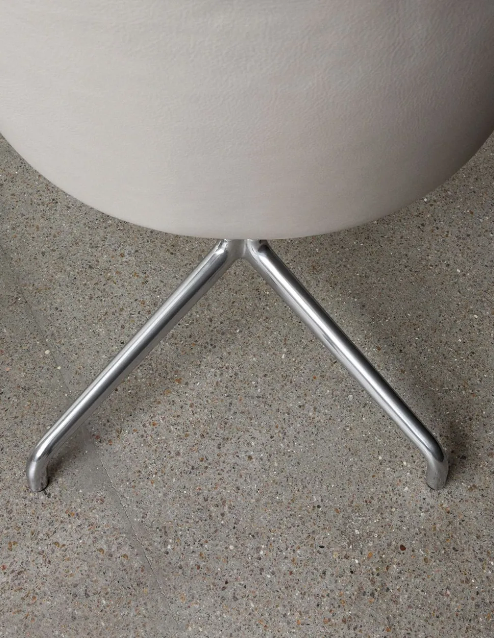Harbour Dining Chair / Black Star Base w. Swivel