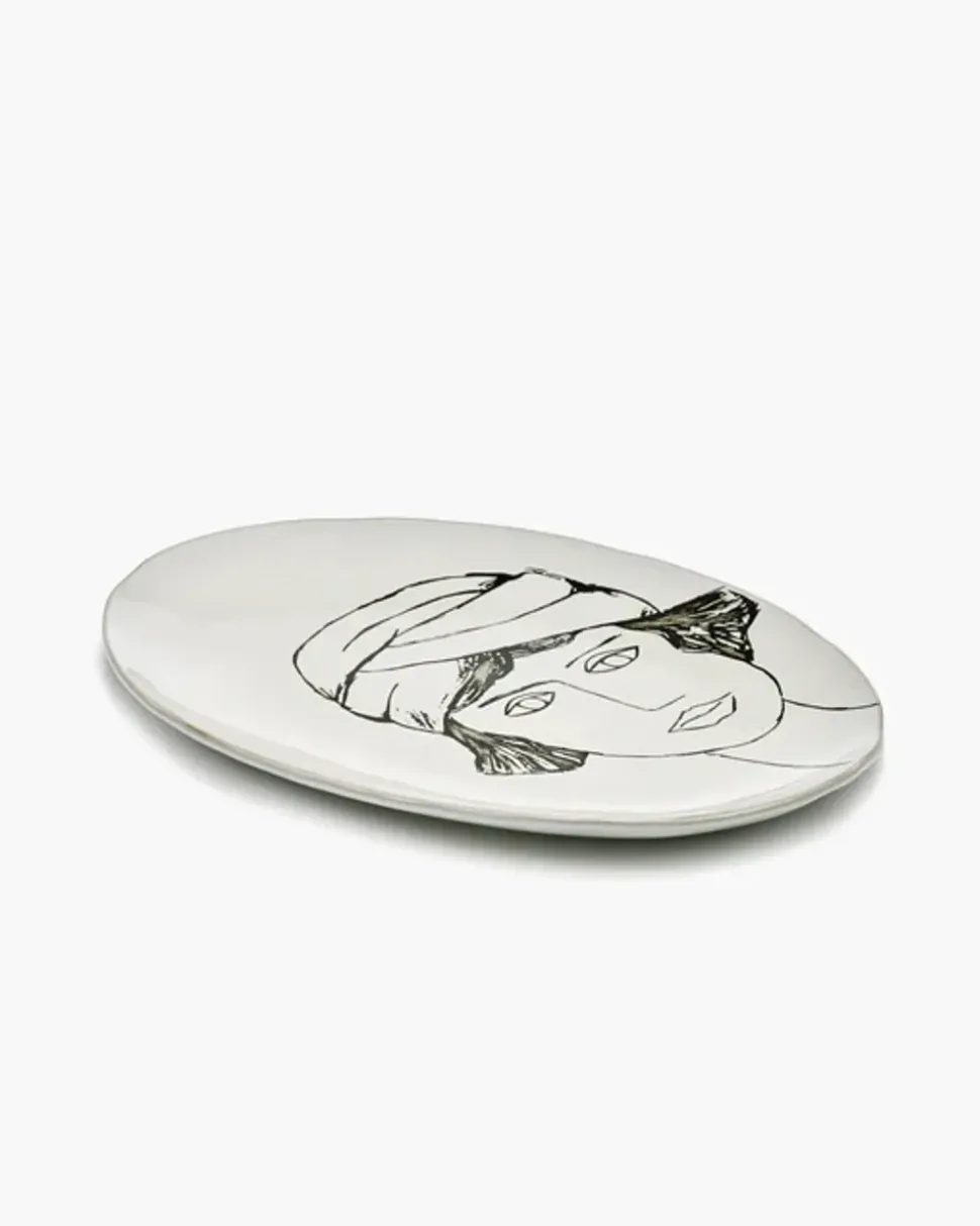 Oval Plate La Mère