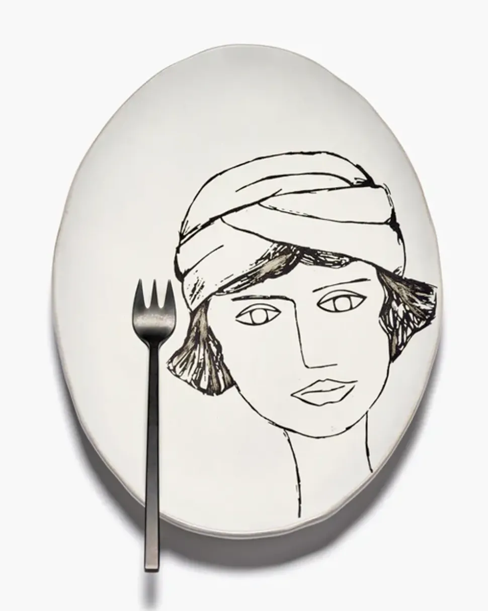 Oval Plate La Mère