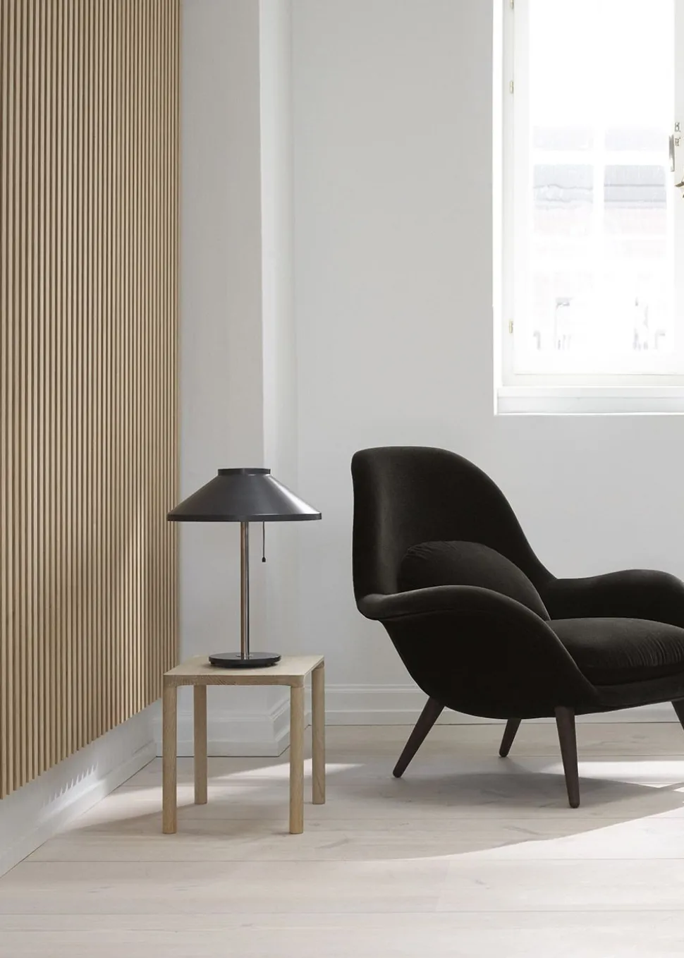 Piloti Wood Table 6720 by Hugo Passos