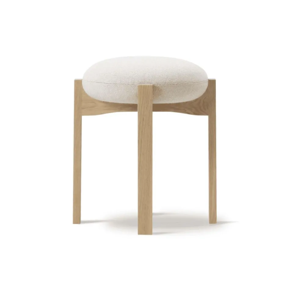 Pioneer Stool 6830 / By Maria Bruun