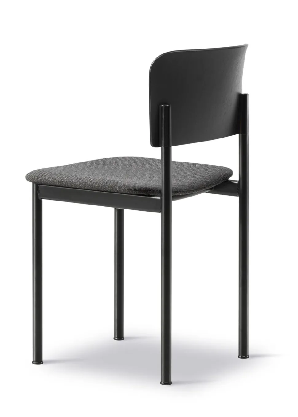 Plan Chair 3413 by Edward Barber & Jay Osgerby