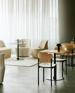 Plan Column Table 6627 / By Edward Barber & Jay Osgerby