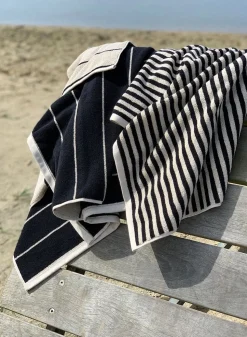 Raita Towel