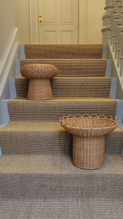 Rattan scallop stand