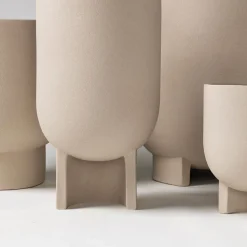 Serene Flowerpot