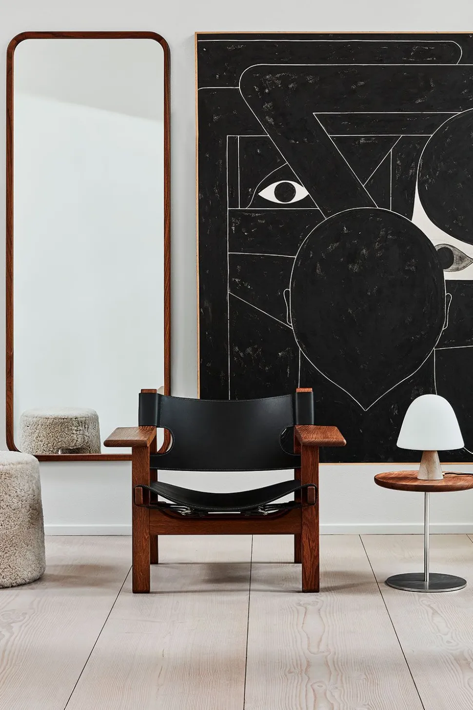 Silhouette Mirror 8322 by OEO Studio