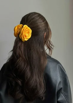 Small Satin Rose Claw