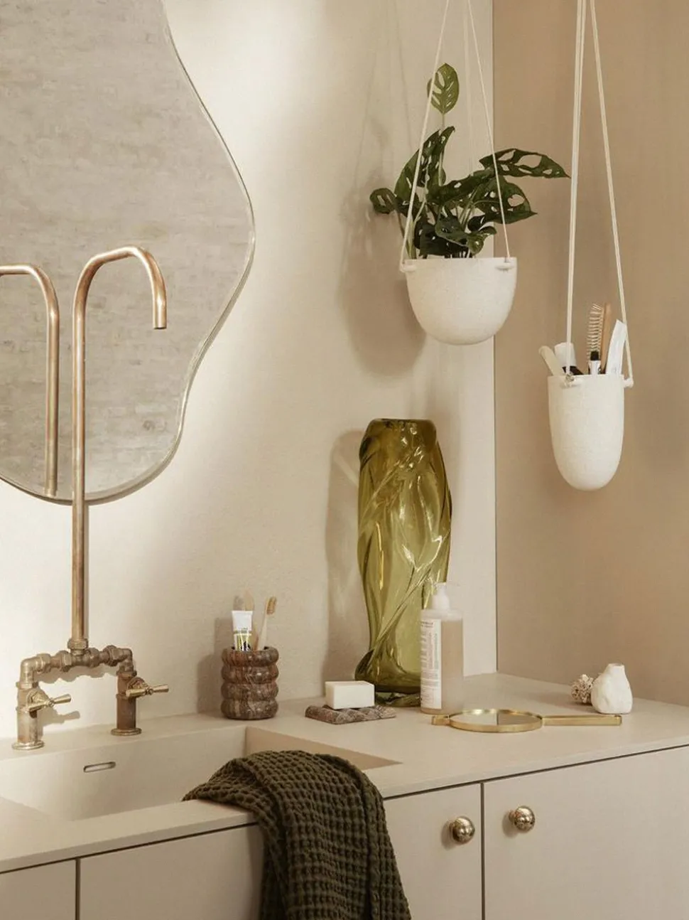 Speckle Hanging Pot