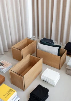 Storage box