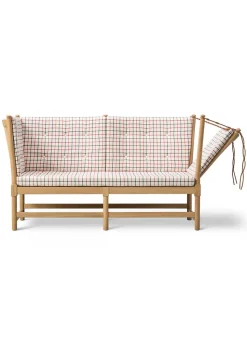 The Spoke-Back Sofa 1789 by Børge Mogensen